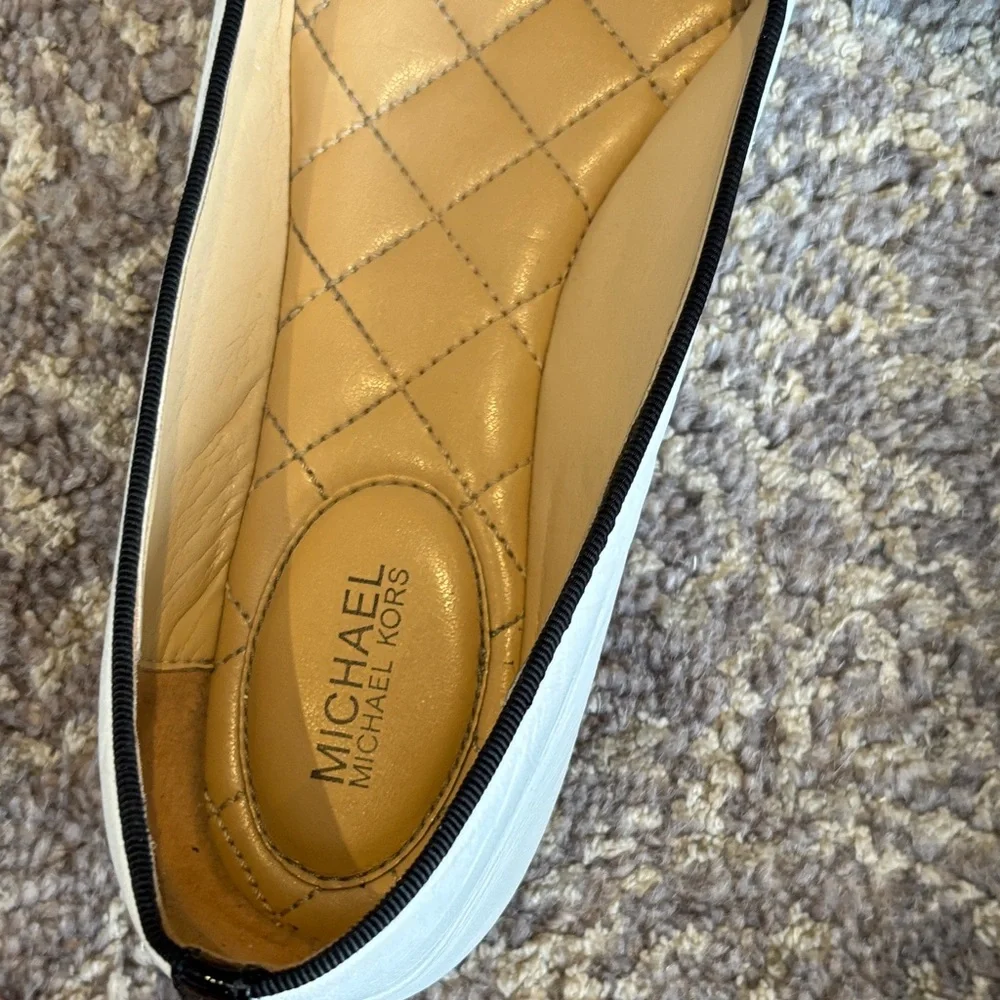 MICHAEL Michael Kors Black and White Patent Cap Toe Bow Ballet Flats - Picture 5 of 10